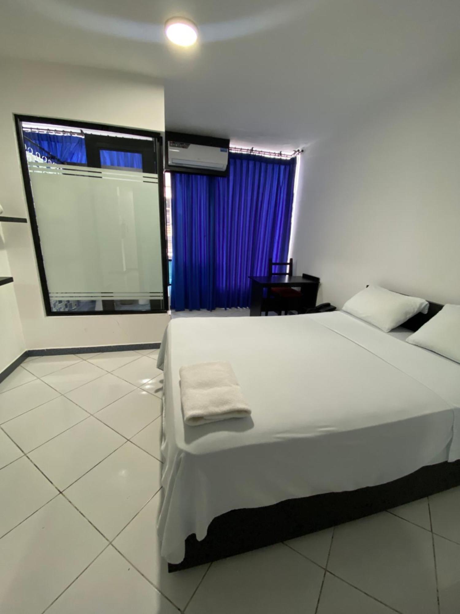 Bryss Hotel Santo Domingo de los Colorados Εξωτερικό φωτογραφία