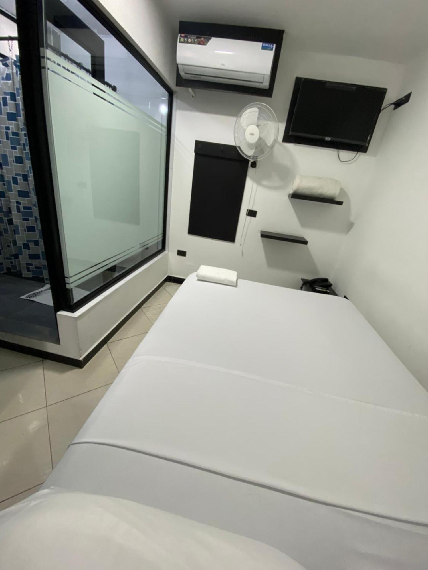 Bryss Hotel Santo Domingo de los Colorados Εξωτερικό φωτογραφία